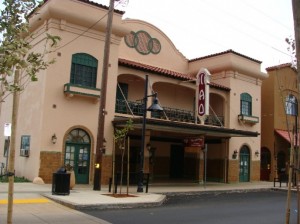 iao_01 The Historic Iao Theater is one of the longtime businesses located along Market Street in old Wailuku Town. File Photo by Wendy OSHER © 2009