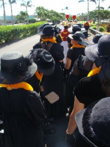 The procession included members from Hawaii's Royal Societies. Dressed in black were the women of 'Aha Hui Ka'ahumanu. Photo by Wendy Osher.