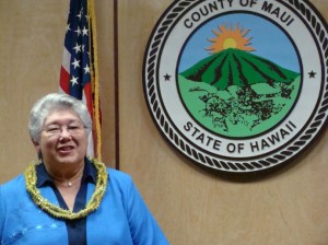 Maui Mayor Charmaine Tavares speaks to our news crew to update us on Felicia preparations. Photo by Wendy Osher.