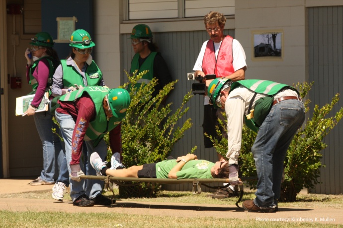 CERT training in fire suppression. Photo by Kimberley K. Mullen, courtesy Maui Civil Defense Agency.