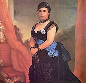 Queen_Liliuokalani_at_Iolani_Palace_in_Honolulu Queen_Liliuokalani_at_Iolani_Palace_in_Honolulu