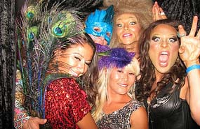 Mardi Gras Maui Raises $19,000 for Maui AIDS Foundation. The event was held on Saturday, February 9 at the King Kamehameha Golf Course. Over 300 people attended this signature event.