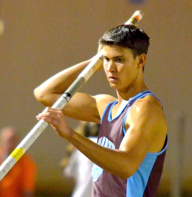 Baldwin's Tyler Feiteira finished third in the state last year with a personal best of 13-6. Photo by Rodney S. Yap.