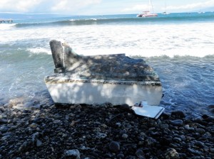 30’ fiberglass sailboat “Best Revenge” -- smaller pieces of this vessel were removed quickly on Saturday thanks to the crew of the Old Lahaina Luau who took quick action to clear the beach. Only two large pieces of the hull remain, and a keel, which will be floated out tomorrow by Parker Marine to a better location for removal to the central Maui landfill. Photo courtesy DLNR.