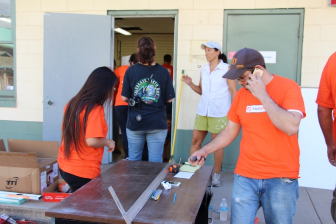 Volunteers from The Home Depot in Maui and UHMC work together to renovate the Veteran Resource Center. Courtesy photo UHMC.