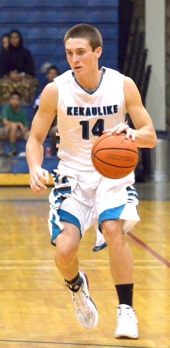 King Kekaulike's Chase Iwata-Bartelme during an early preseason-tournament last year. File photo by Rodney S. Yap.