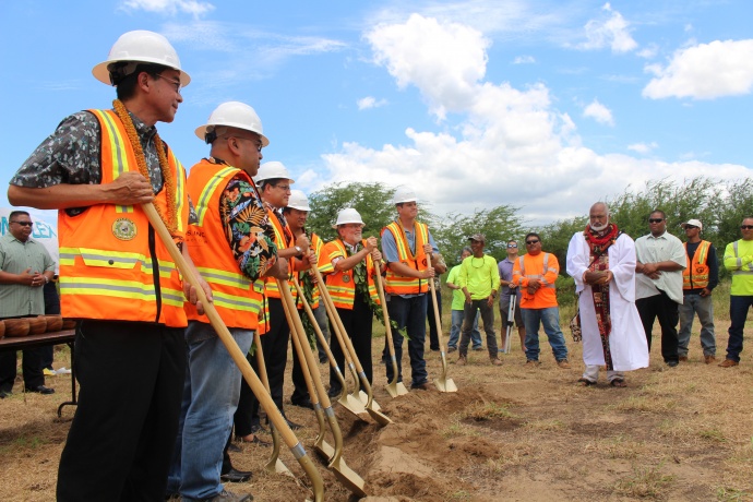 Groundbreaking of the Central Maui Regional Sports Complex, July 31, 2014. Photo by Wendy Osher.