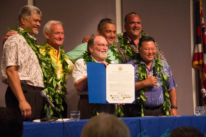 Those taking part in Monday's signing ceremony were, from left, OHA CEO Kamana‘opono Crabbe, Honolulu Mayor Kirk Caldwell, Gov. Neil Abercrombie, Hawaii County Mayor Billy Kenoi, Maui Mayor Alan Arakawa and Kauai Mayor Bernard Carvalho. Courtesy photo.