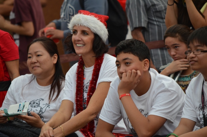 Signing Santa Celebration 2014 - Queen Kaʻahumanu Center. Courtesy photo.