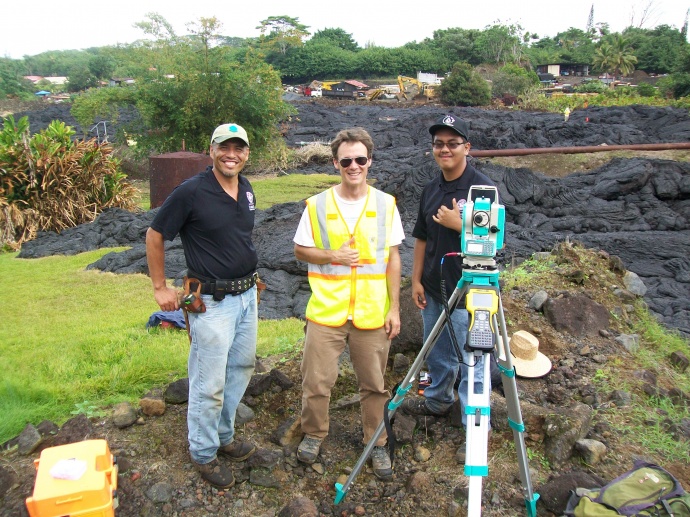 Dr. Ryan Perroy of UH Hilo and Hawaiʻi CC GIS Coordinator Victor Rasgado. Photo courtesy UH Maui College.