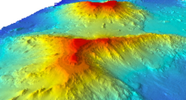 images of extinct volcanoes (now called seamounts), drowned reef terraces, giant undersea landslides, huge long ridges, and other mysterious features that exist within the monument. Courtesy Maui Ocean Center.