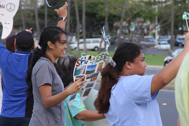 UHMC Get Your Reg On!!! campaign sign waving event along Kaʻahumanu fronting the Kahului campus. Photo courtesy UHMC.