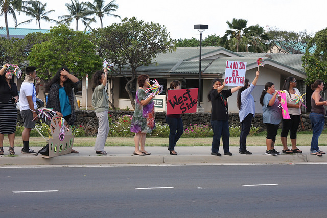 UHMC Get Your Reg On!!! campaign sign waving event along Kaʻahumanu fronting the Kahului campus. Photo courtesy UHMC.