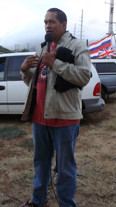 Vigil held in June 2012 to acknowledge and honor native Hawaiian ancestral burials in the Owa (Maui Lani/Sand Hills) area. File photo by Wendy Osher.