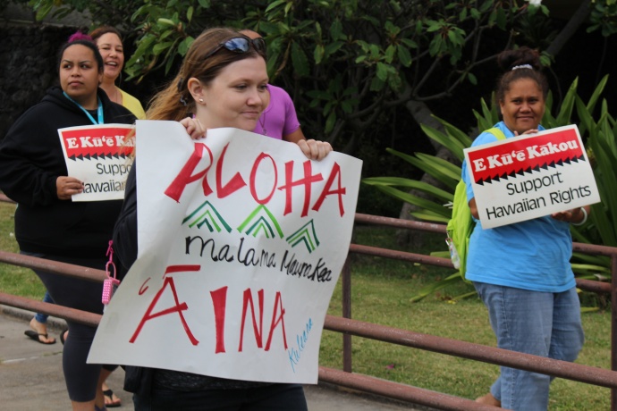 A group of students and faculty with the Hawaiian Studies department at the University of Hawaiʻi Maui College staged a Walk Out for Mauna Kea event on Monday, April 13, in opposition to the Thirty Meter Telescope project on the Big Island of Hawaiʻi. Photo by Wendy Osher.
