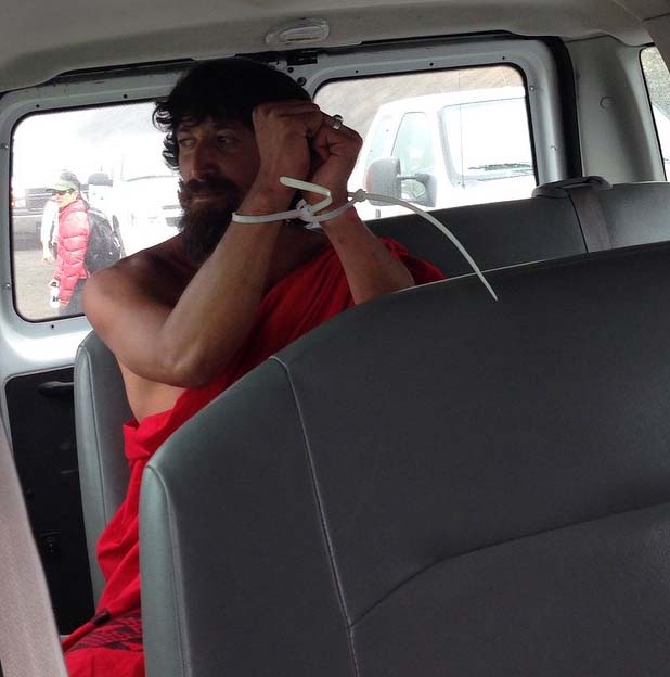Demonstrations continued at Mauna Kea on Hawaiʻi Island today (6/24/15) with 11 more people arrested. Photo credit: Te Rawhitiroa