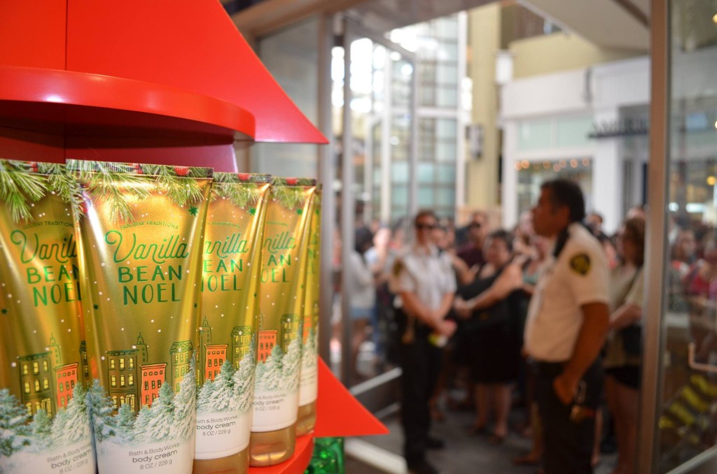 Bath & Body Works, Queen Kaʻahumanu Center, 11/9/15. Photo credit: QKC.