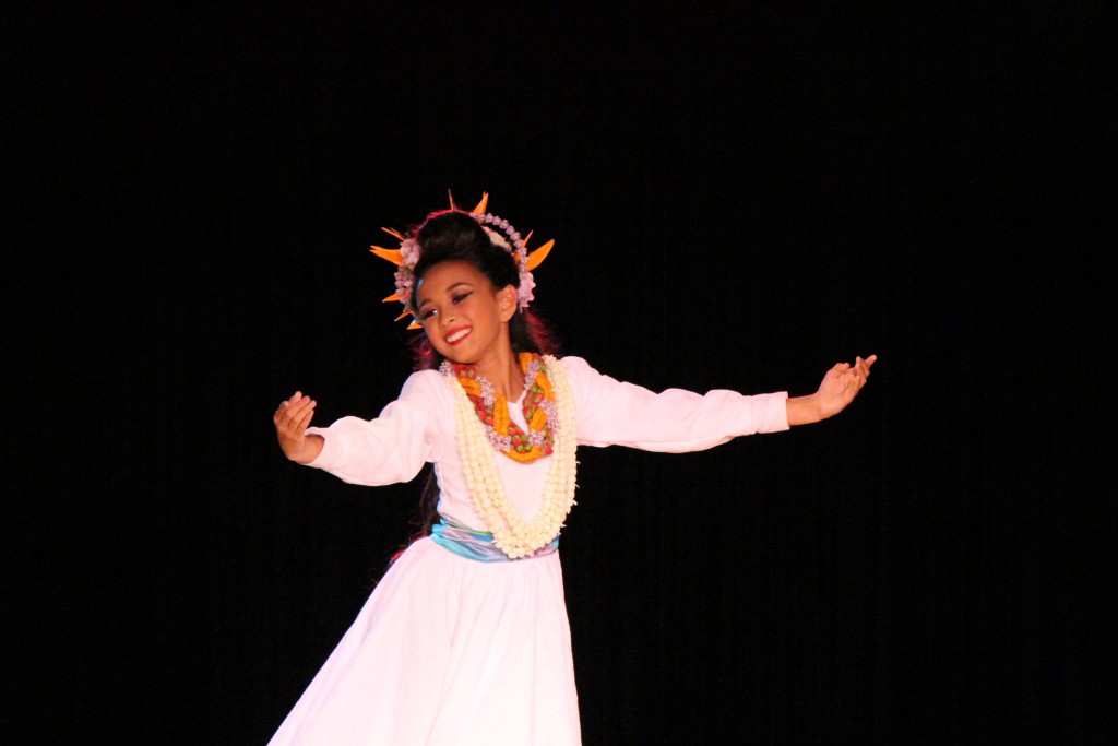 Amedee Kauakohemalamalama Conley-Kapoi, Keala Kahinano O Puna, Kumu Joy Keopuolani Salvador. Photo by Wendy Osher.