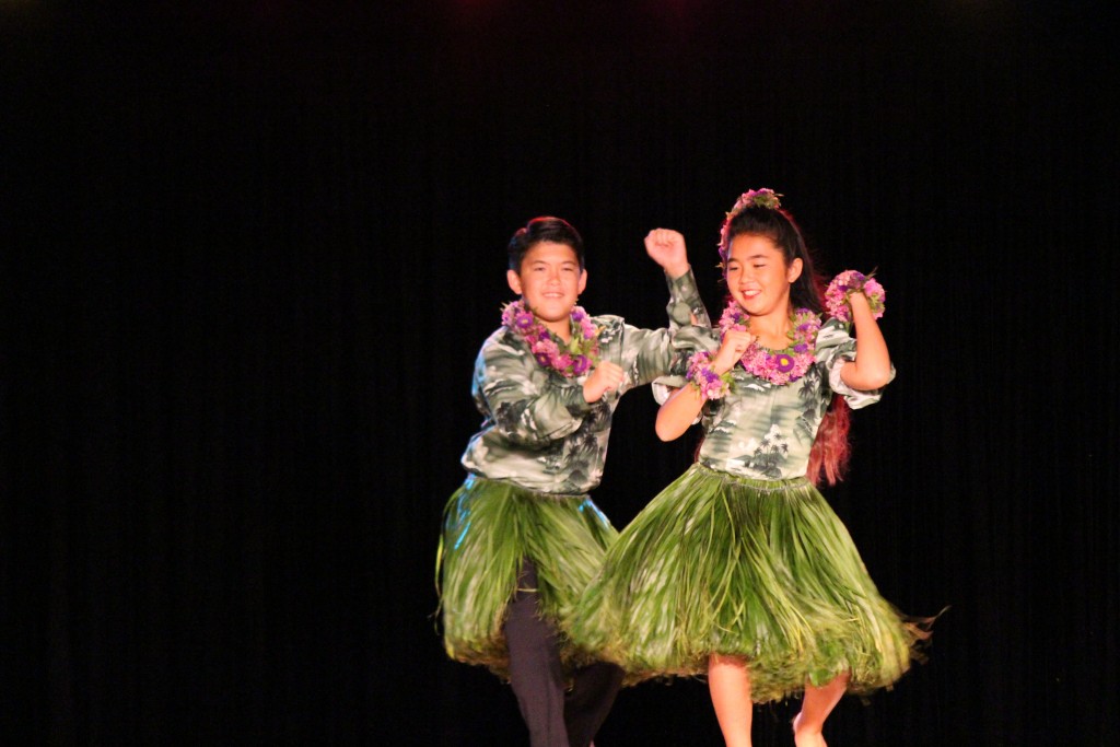 Damon Makoa Clark & Demi Mahealani Clark, Joan S. Lindsey Hula Studio, Kumu Joan Lindsey . Photo by Wendy Osher.