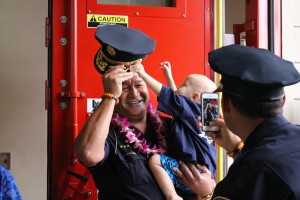 Police Chief Tivoli Faaumu and Trucker Dukes. Dec. 14, 2015. Photo by Wendy Osher.