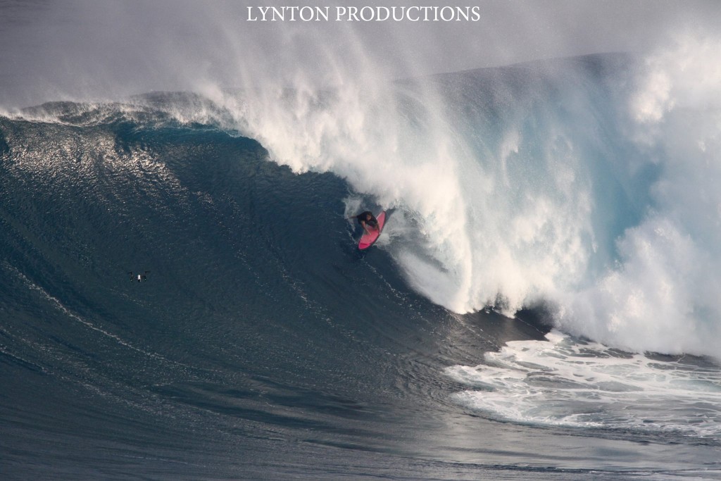 Image: Aaron Lynton 1.28.16 Pe'ahi "Jaws"