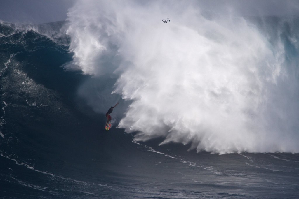 Pe'ahi "Jaws" 2.25.16 / Image: Aaron Lynton Productions