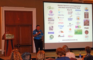 Mayor Maui Arakawa inspiring the audience with his speech at the inaugural day of 2015 Maui SBW. MBB photo.