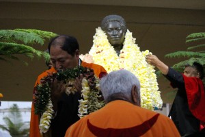 ʻAhahui Kaʻahumanu members celebrate the Queen's birthday with protocol assisted by the Royal Order of Kamehameha. Photo by Wendy Osher. (3.18.16)