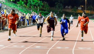 The boys 40-yard dash for weightmen was a close race at last week's Kamakea Meet, hosted by Baldwin High School. Photo by Rodney S. Yap.