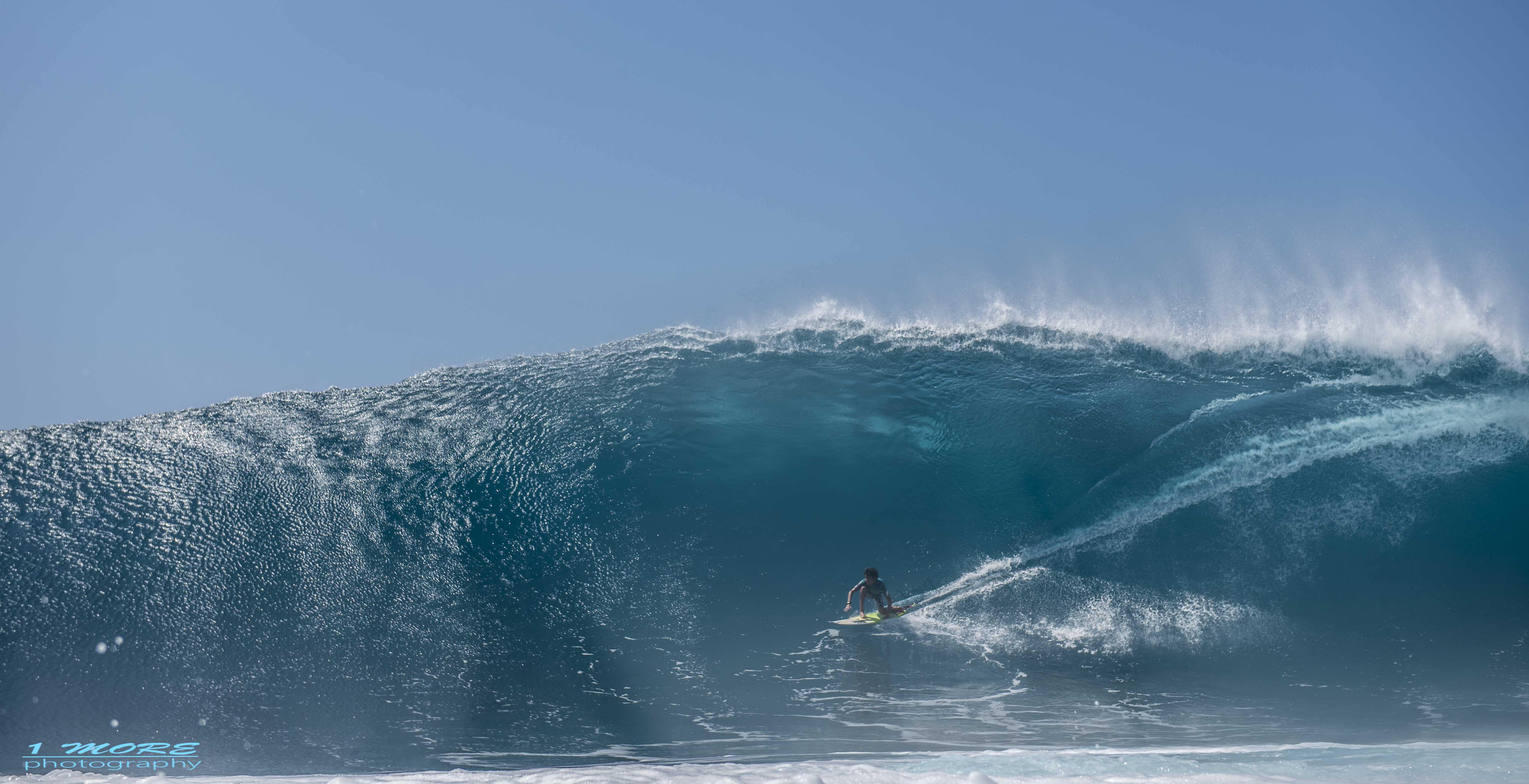 Jackson on a massive wave at Honolua Bay Photo: 1morephotography