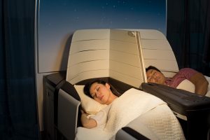 Hawaiian Airlines lie-flat seating. Rae Huo photo.