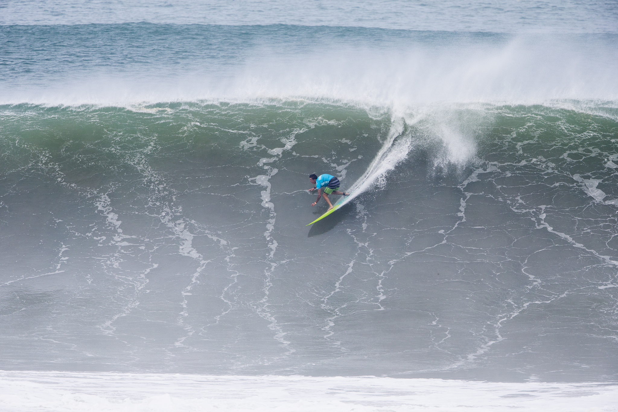 Albee Layer drops in at Puerto Escondido. Photo: Tony Heff/WSL