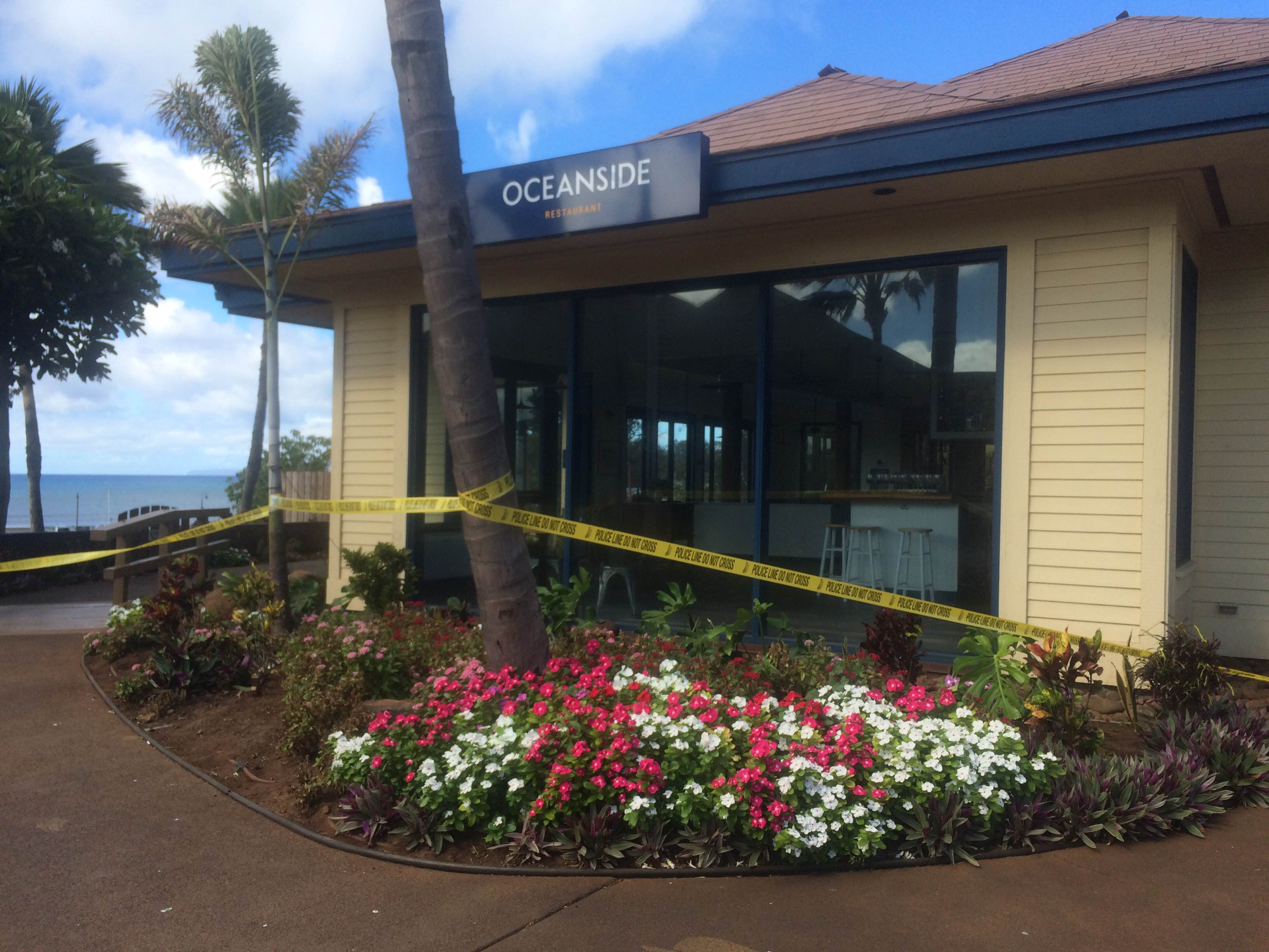 Oceanside Restaurant at Māʻlaea. Photo (6.24.16) credit: Kiaora Bohlool.