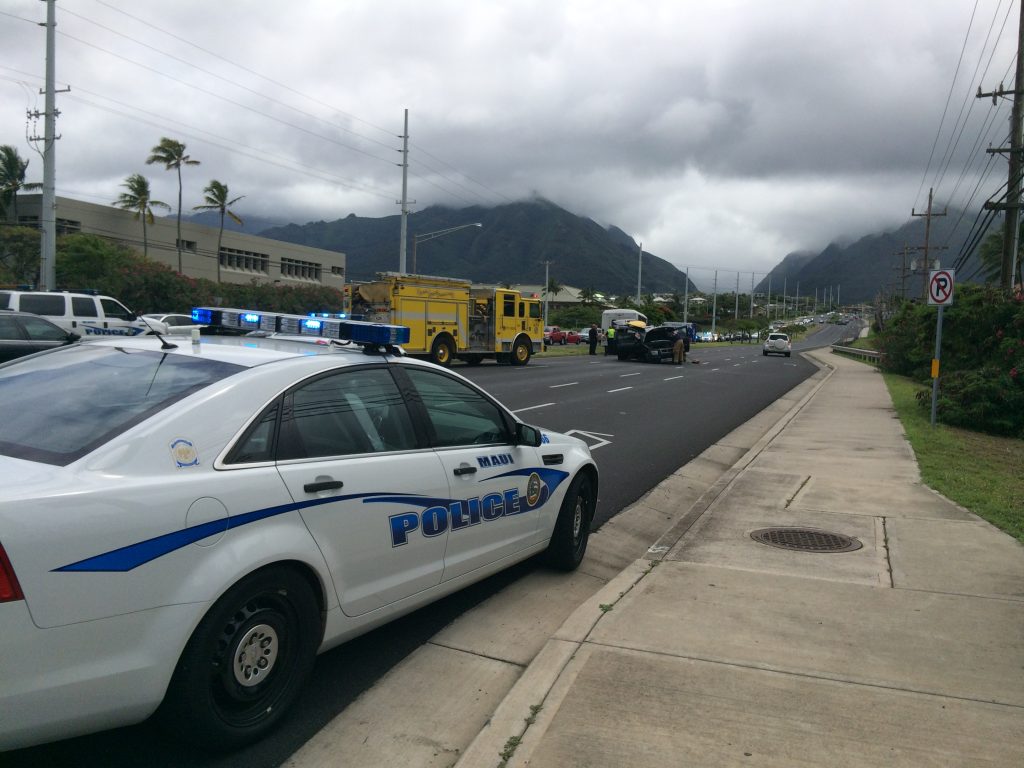 Kaʻahumanu Avenue traffic accident (6.2.16) Photo credit: Susan Miller.