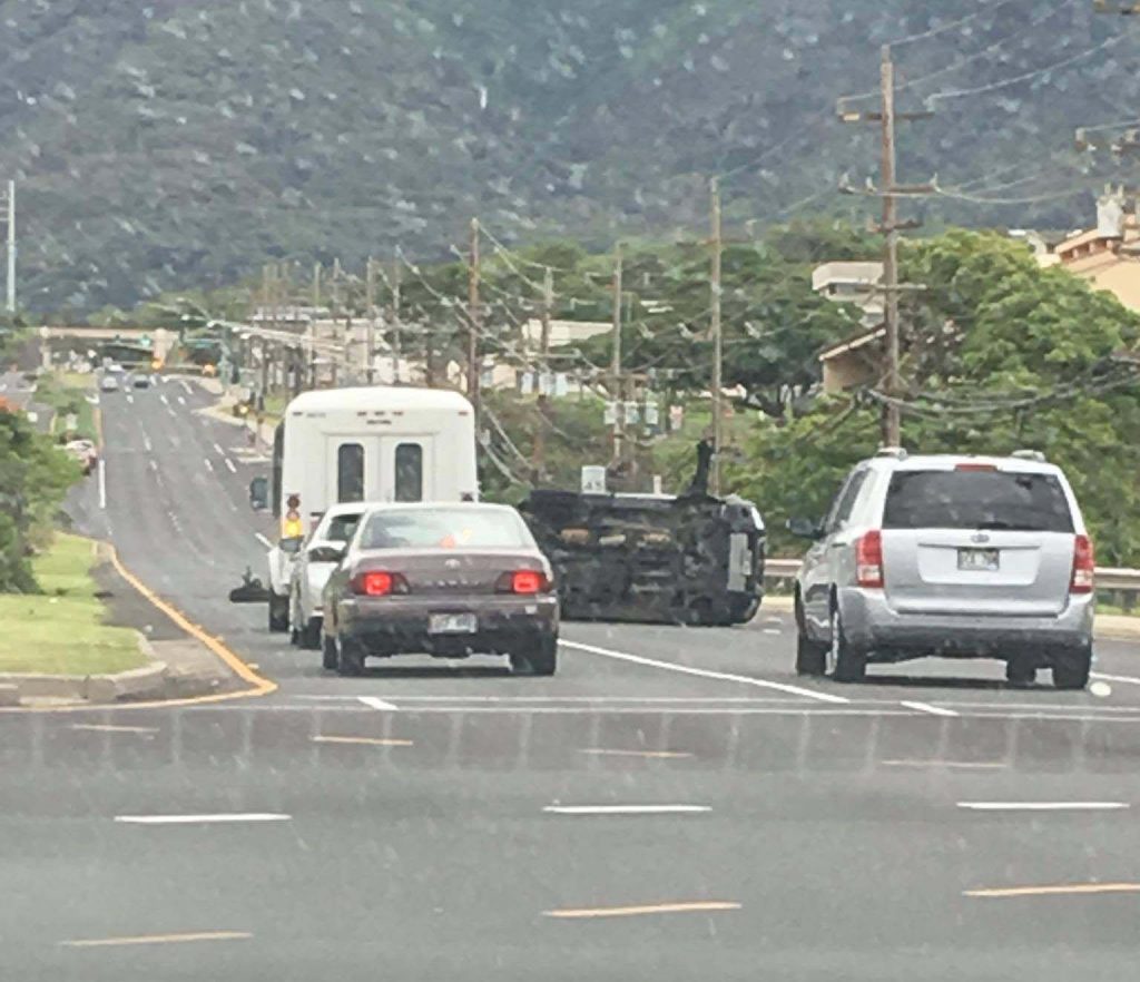 Kaʻahumanu Avenue traffic accident (6.2.16) Photo credit: Genna Galindo