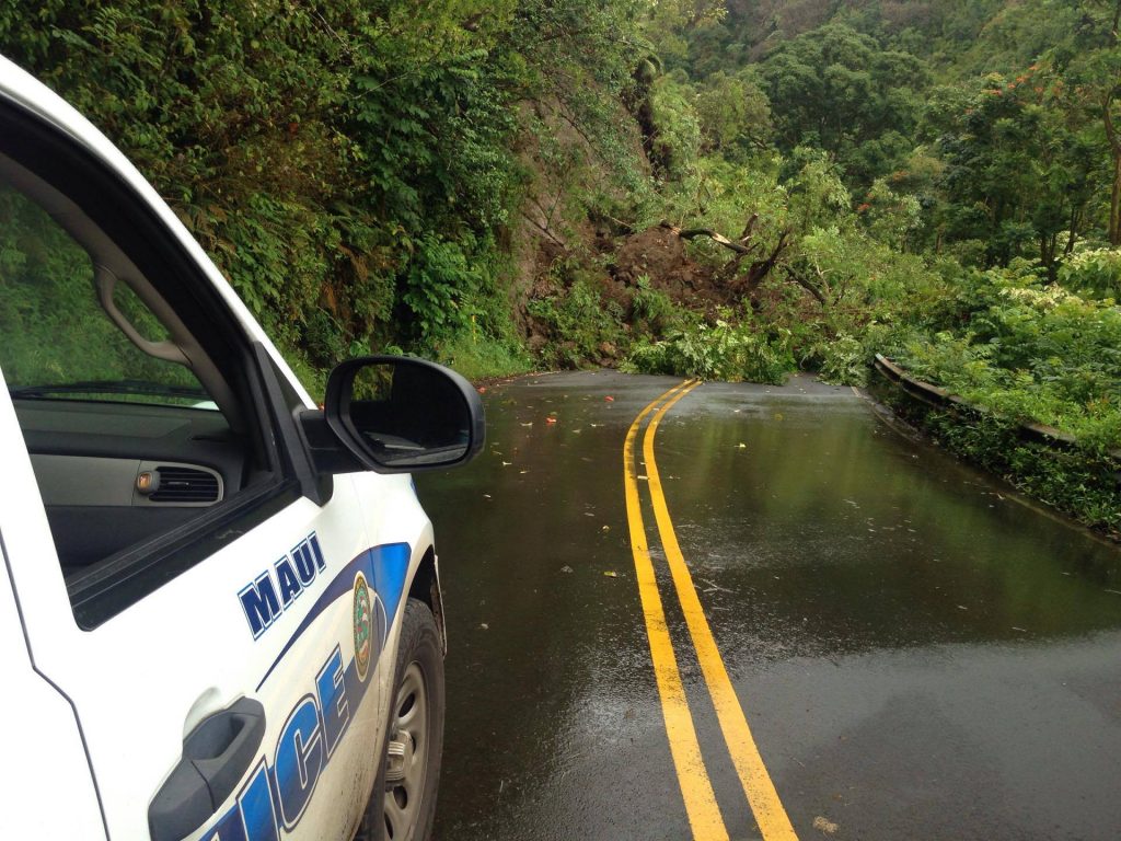 Hana Hwy landslide at Wailua. Photo credit Boeche ʻOhana.