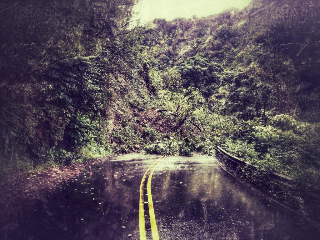 Hana Hwy landslide at Wailua. Photo credit Boeche ʻOhana.