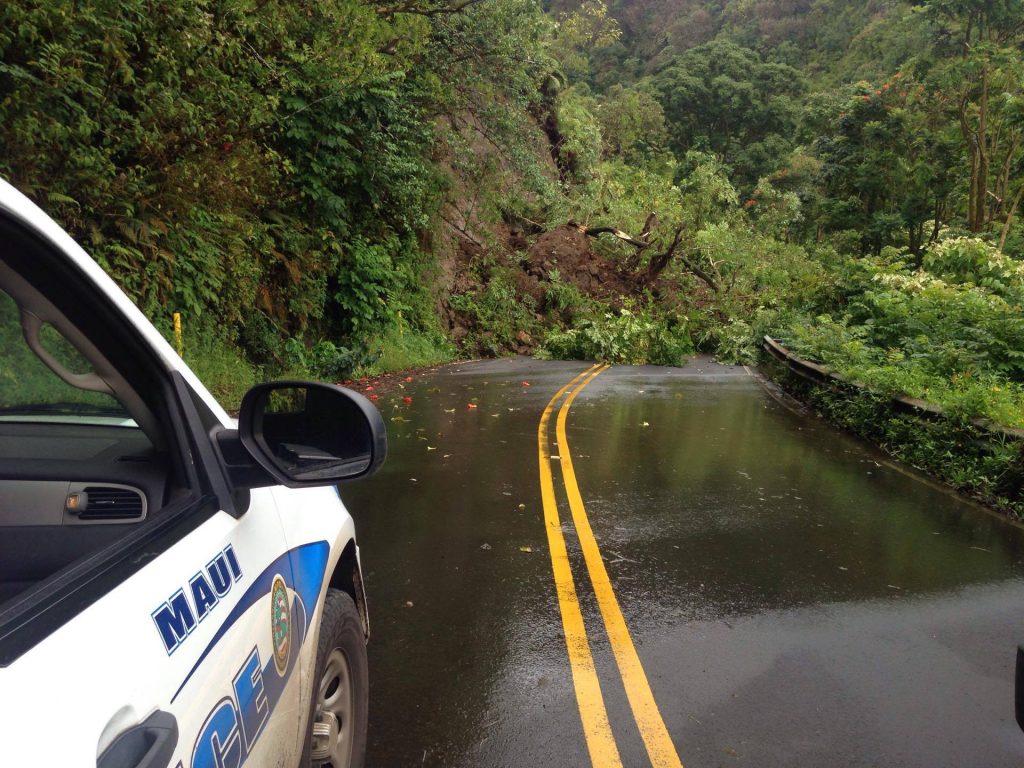 Hana Hwy landslide at Wailua. Photo credit Boeche ʻOhana.