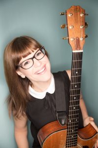 Lisa Loeb photo by Juan Patino.