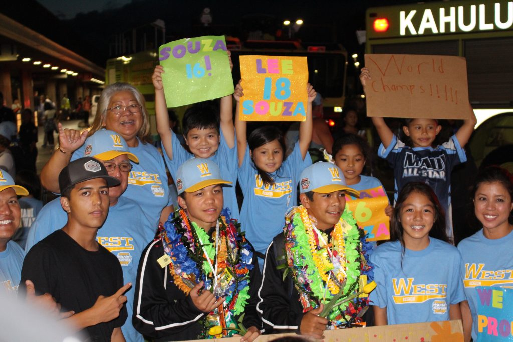 Central Maui Little League All-Stars, homecoming celebration at Kahului Airport. Photo by Wendy Osher.