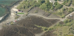 Parking at Keoneʻōiʻo (La Perouse).