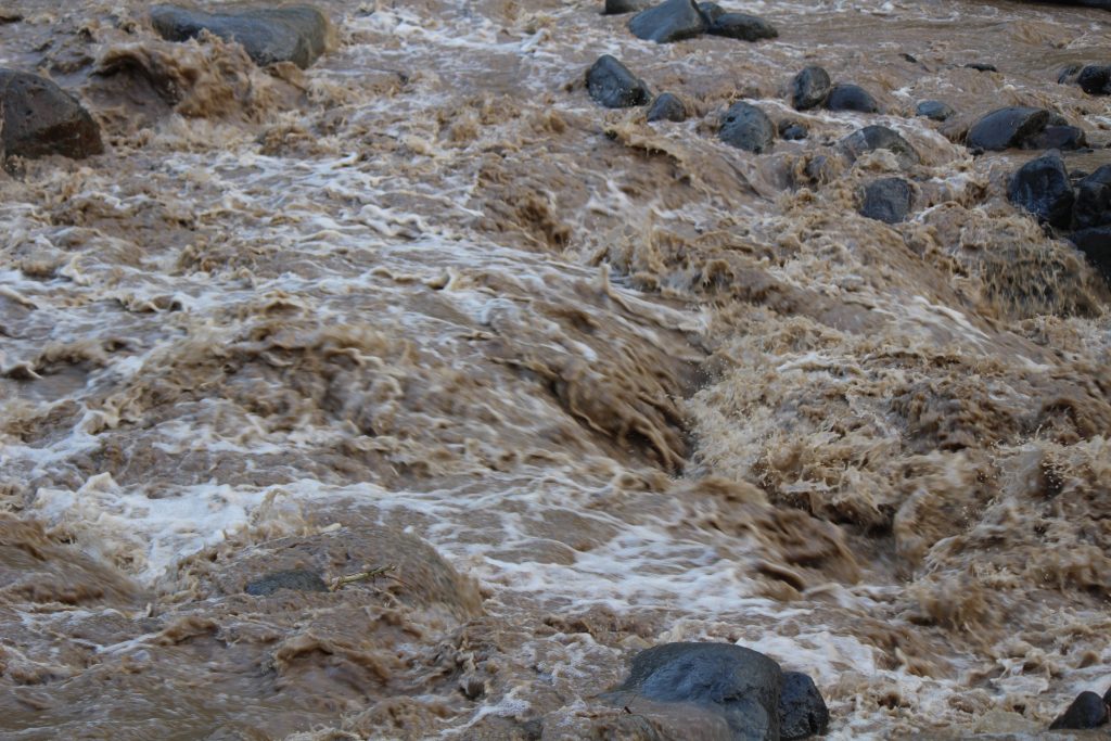 ʻĪao Valley, erosion and flood debris from flash flood. PC: 9.14.16 by Wendy Osher.