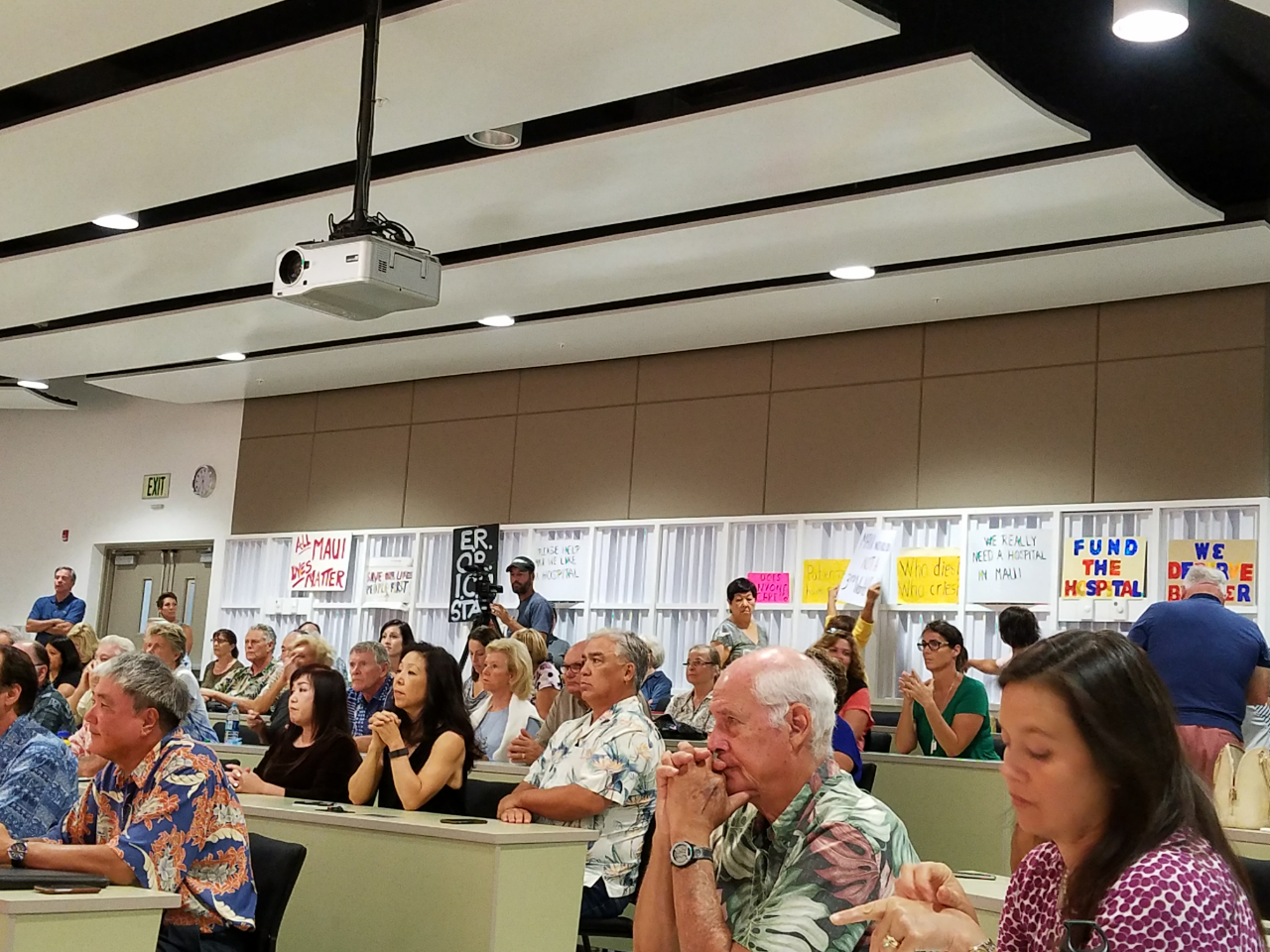 Informational briefing on the status of health care on Maui, 10.17.16. Courtesy photo.