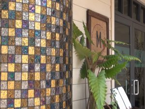 Decor at Matteo's Osteria in Wailea. Photo by Kiaora Bohlool.