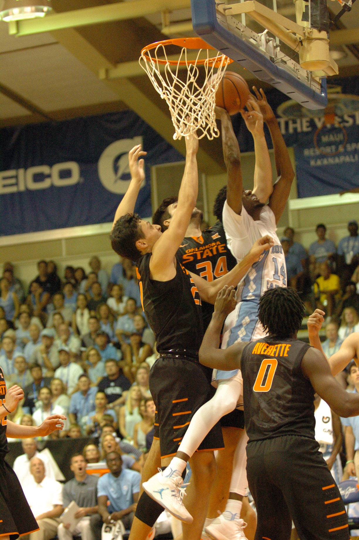 UNC #14 Robinson. PC: Joel B. Tamayo.
