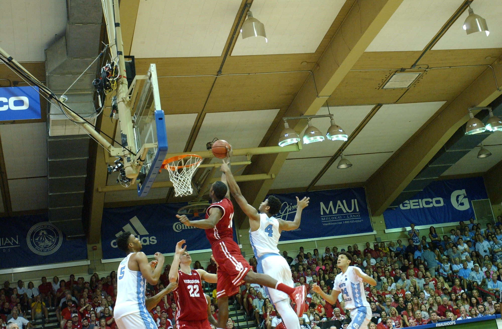 UW #30 Vitto Brown. Championship game between UW vs UNC at the 2016 Maui Jim Maui Invitational. PC: Joel B. Tamayo.