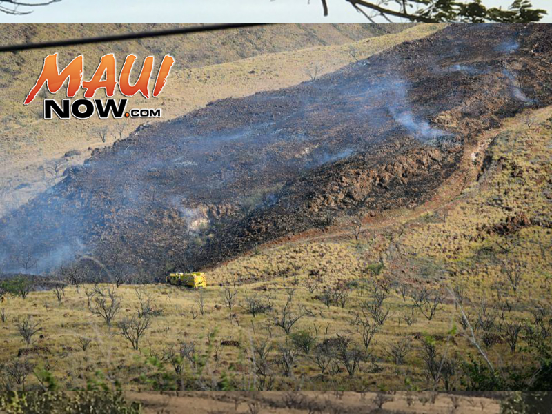 Olowalu brush fire 11.23.16. PC: Emy-Jo Ferguson.