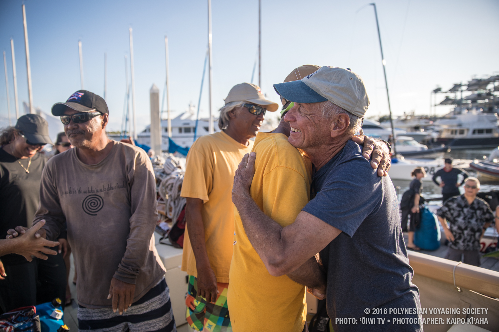 Bidding aloha to Randy who will be returning to his home in Florida. PC: ʻŌiwi TV/Kaipo Kīʻaha/2016 Polynesian Voyaging Society.