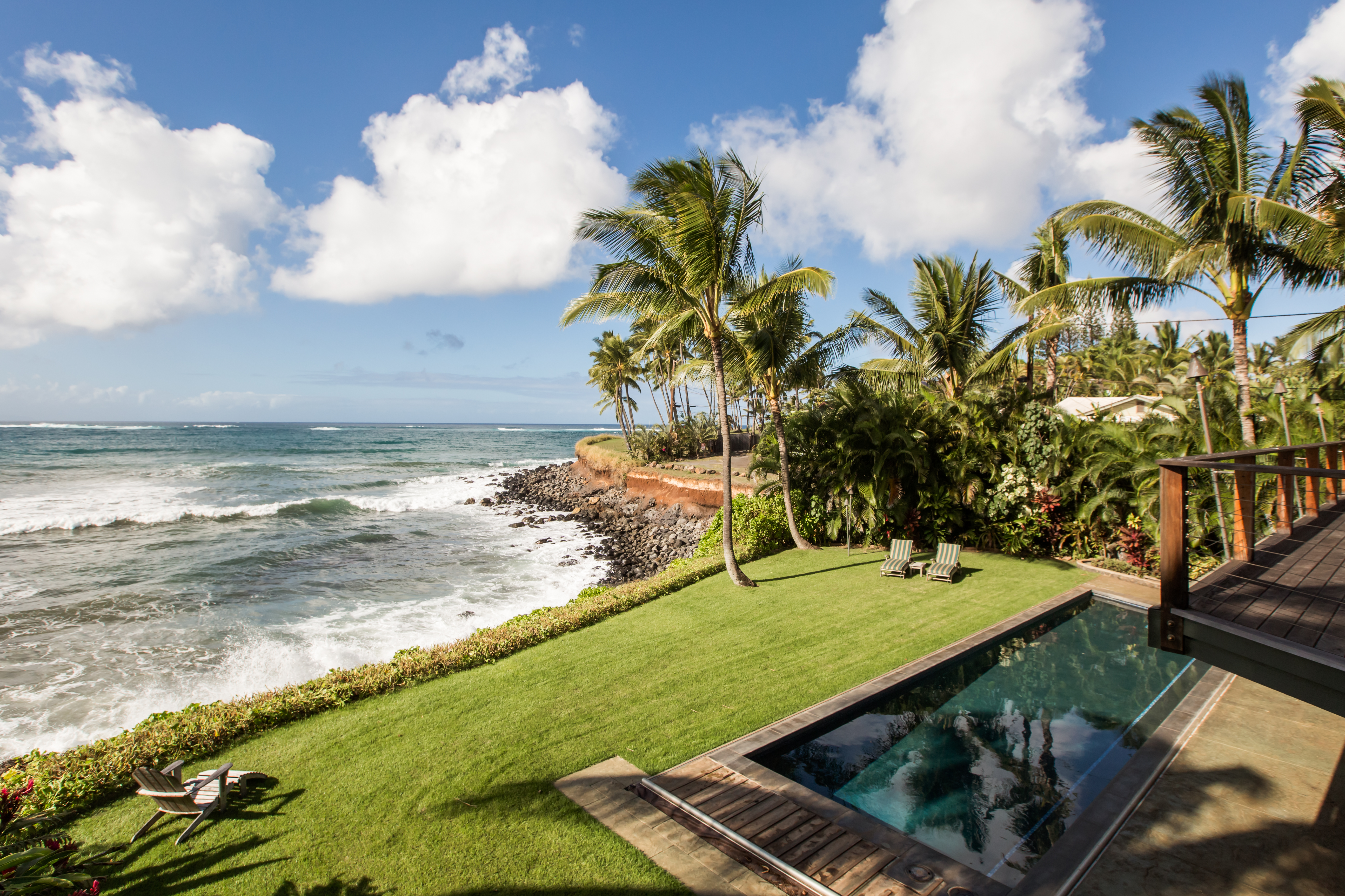 Pāʻia Oceanfront Estate to Sell to Highest Bidder at Auction Maui Now