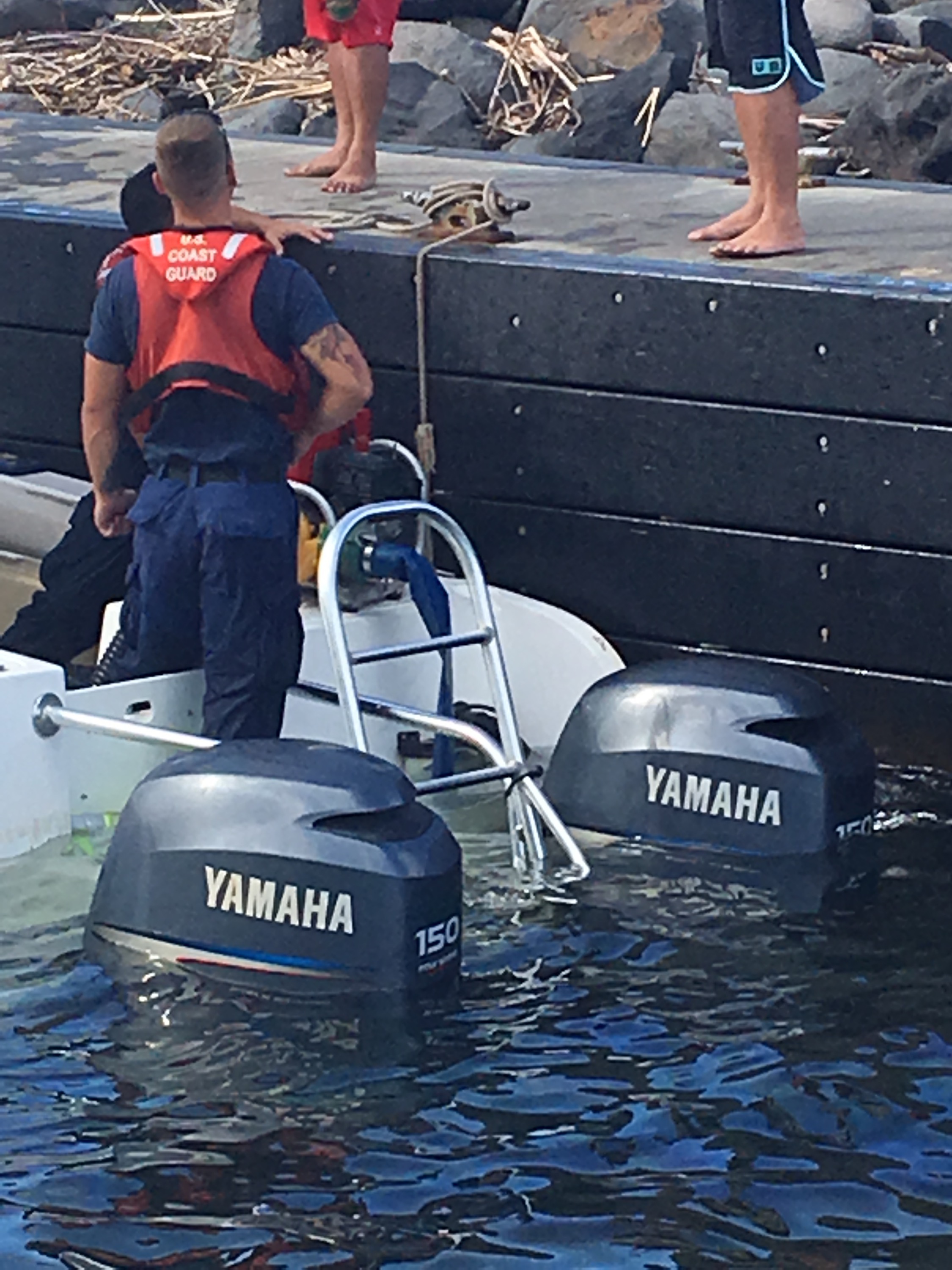 Nine Rescued from Sinking Charter Fishing Boat off ʻEwa Beach, Oʻahu
